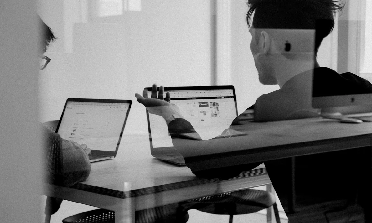 Przetwarzanie transakcji e-commerce i wyliczanie stawek VAT